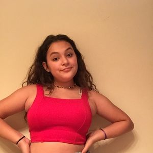 red cropped tank top